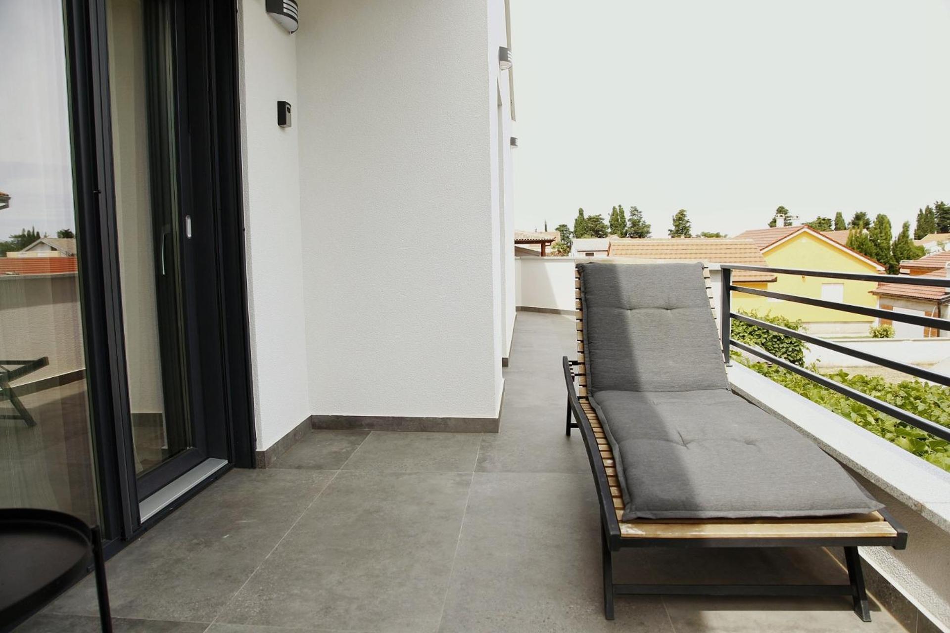 Apartment Zaza - Home & Style - King Bed, Modern, Parking Privlaka  Exterior photo